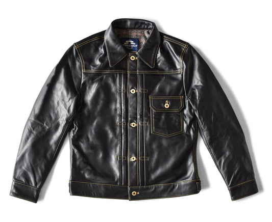 気負わず羽織る革ジャン、人気のゴートスキントラッカージャケットを2万円台で