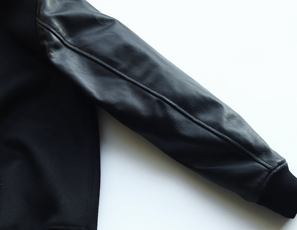 レザー×ウールの異素材コンビで魅せる、スタイリッシュなスタジャン Y1757