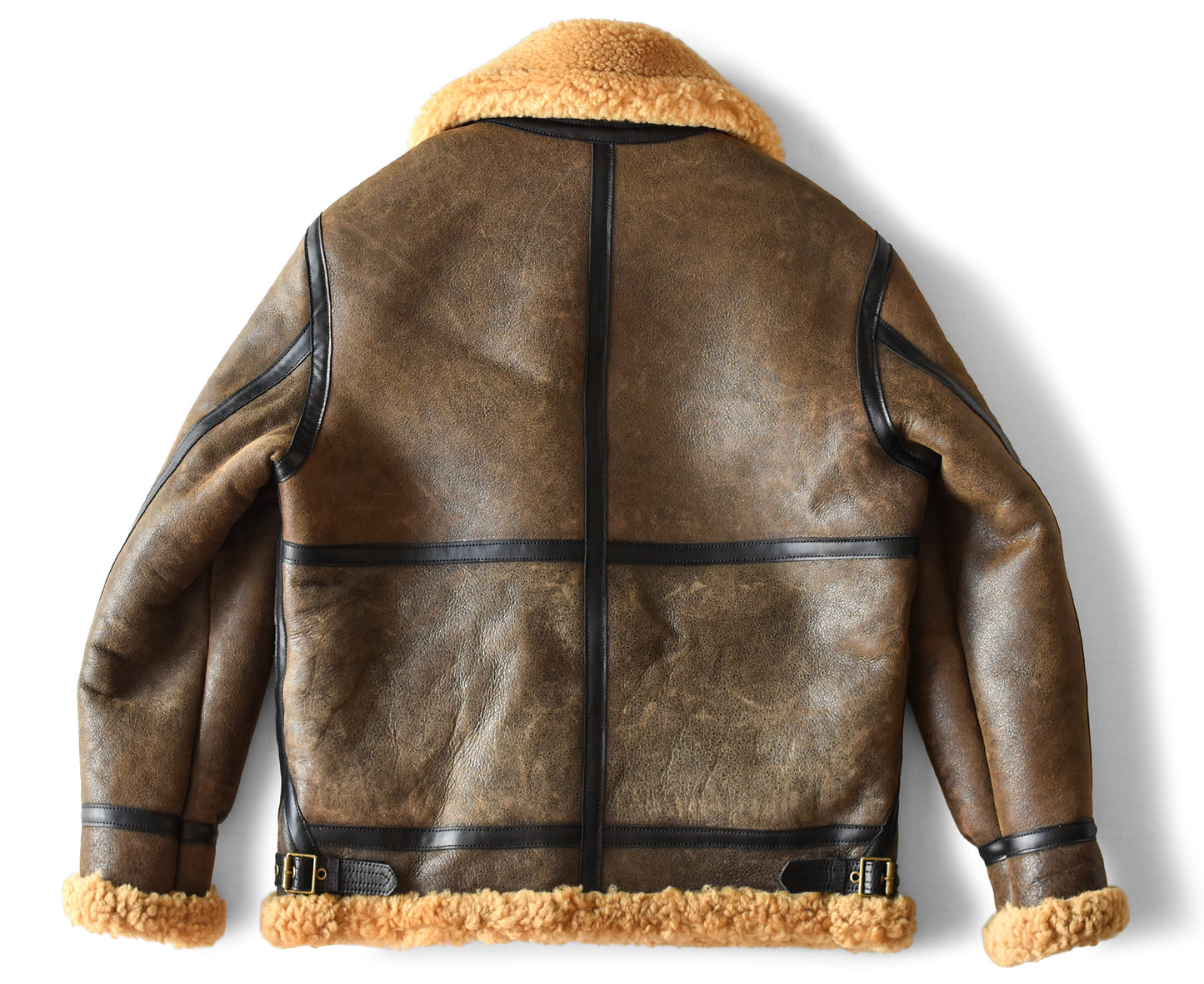 暖かさと上質感を纏う、冬の定番ヘビーアウターB3ムートンジャケット【Y3201～Y3202】