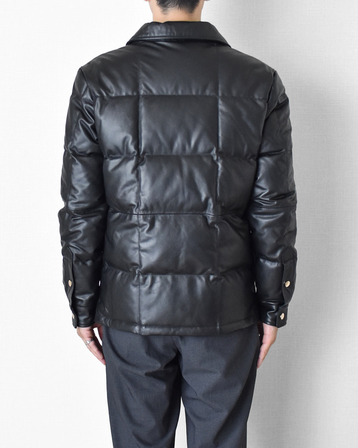 ライトに着用できるヘビーアウター・馬革レザーダウンシャツジャケット　【Y1164】